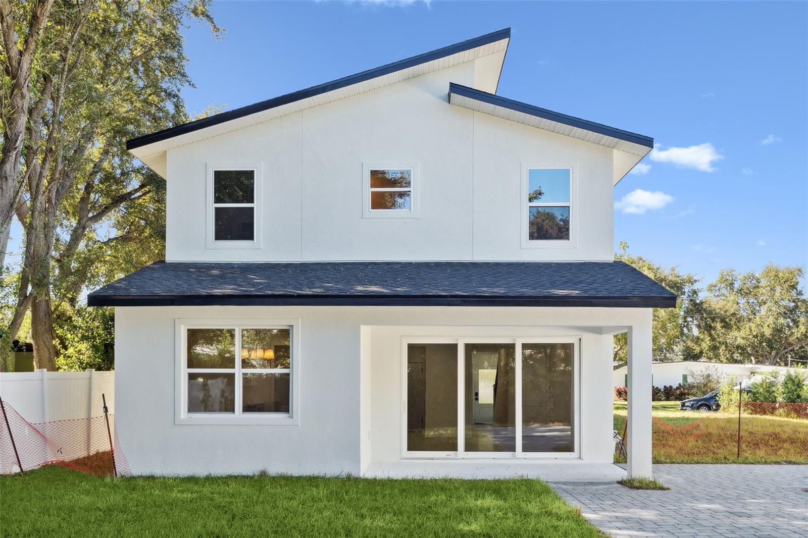 Image 4 of 52 For 1615 Idaho Avenue
