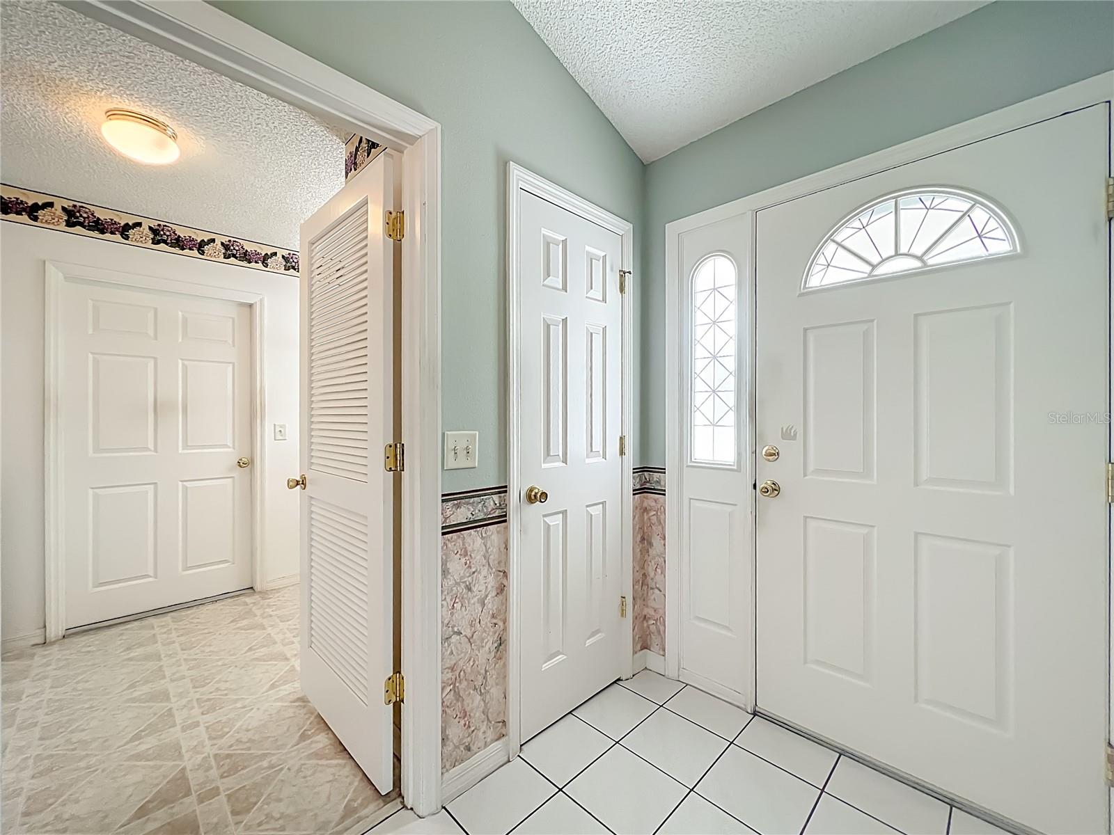 Image 4 of 35 For 1252 Weaton Court