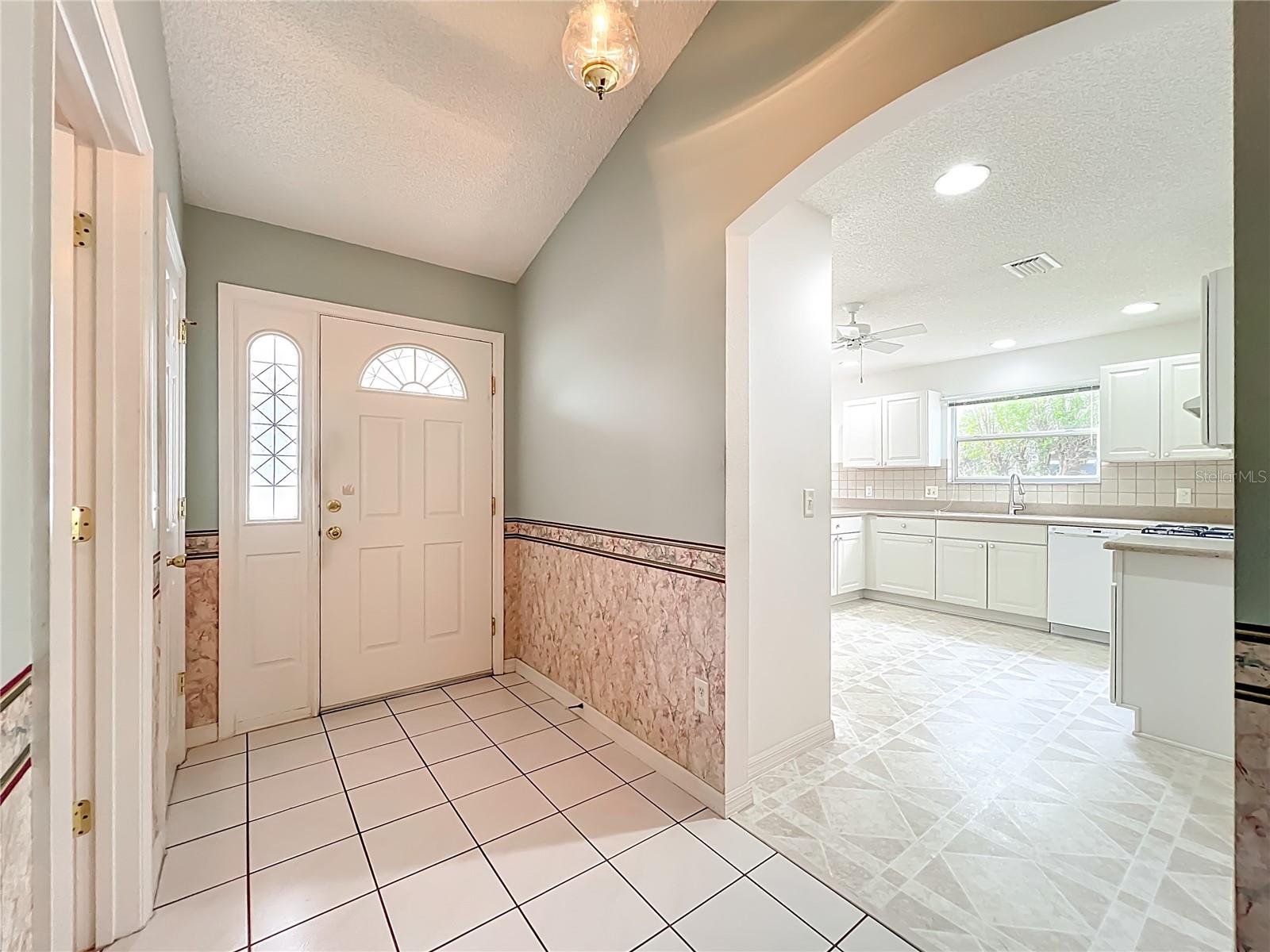 Image 6 of 35 For 1252 Weaton Court