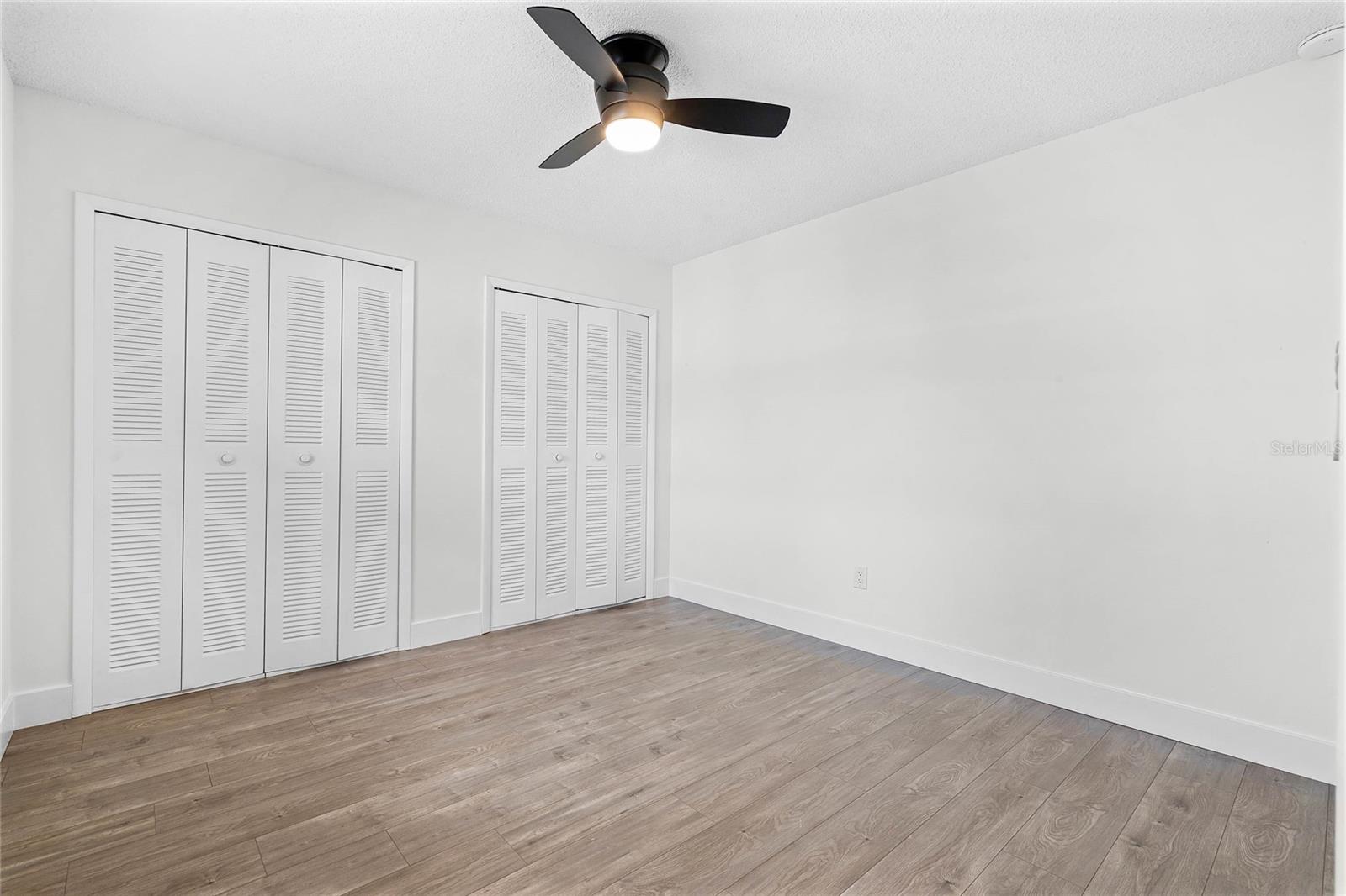 Image 15 of 17 For 120 Windtree Lane 203