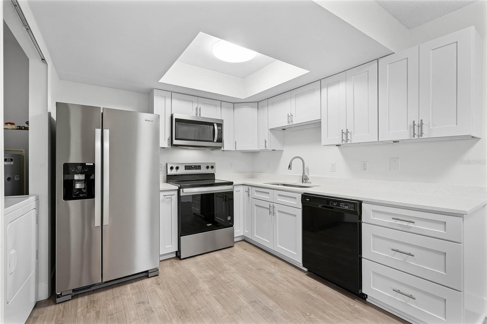 Image 5 of 17 For 120 Windtree Lane 203