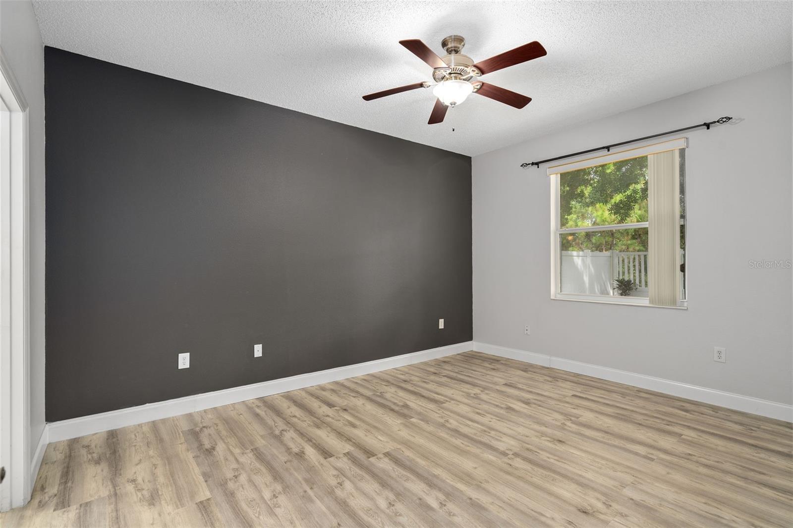 Image 13 of 37 For 9985 Shadow Creek Dr Drive