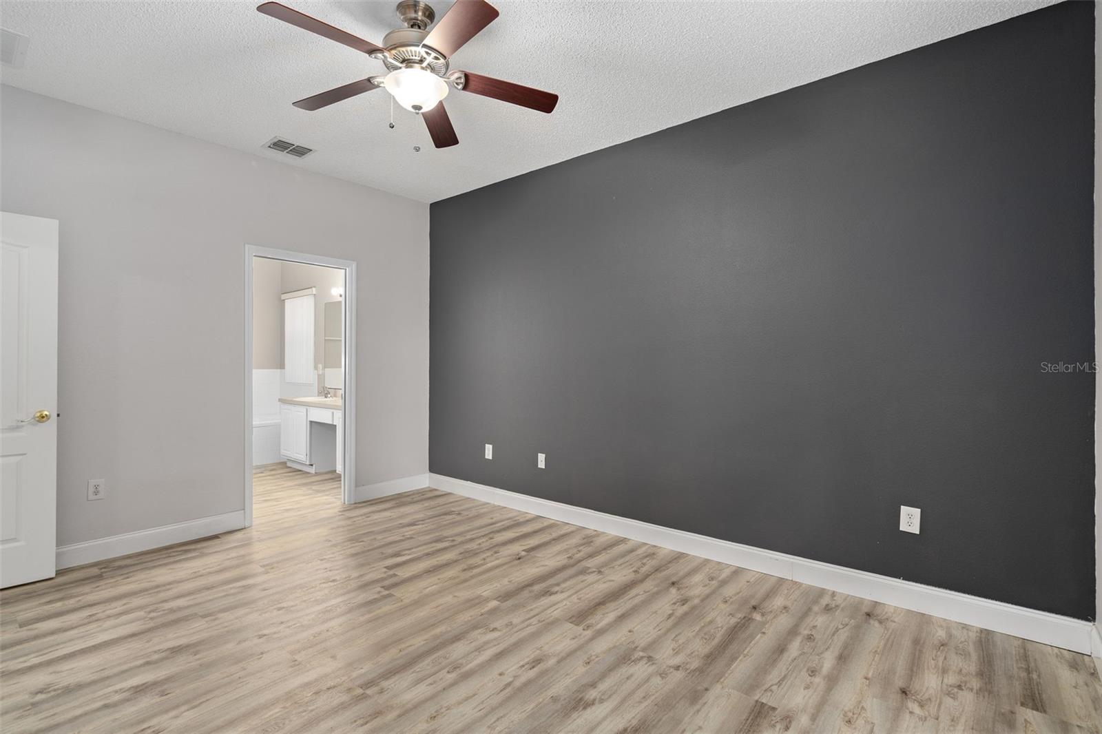 Image 14 of 37 For 9985 Shadow Creek Dr Drive