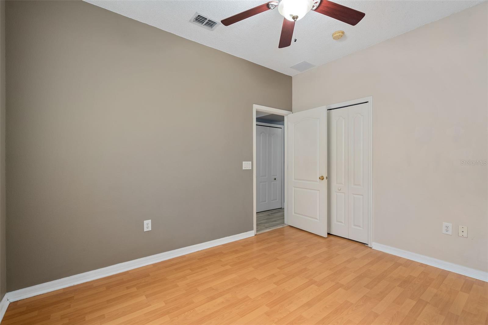 Image 21 of 37 For 9985 Shadow Creek Dr Drive