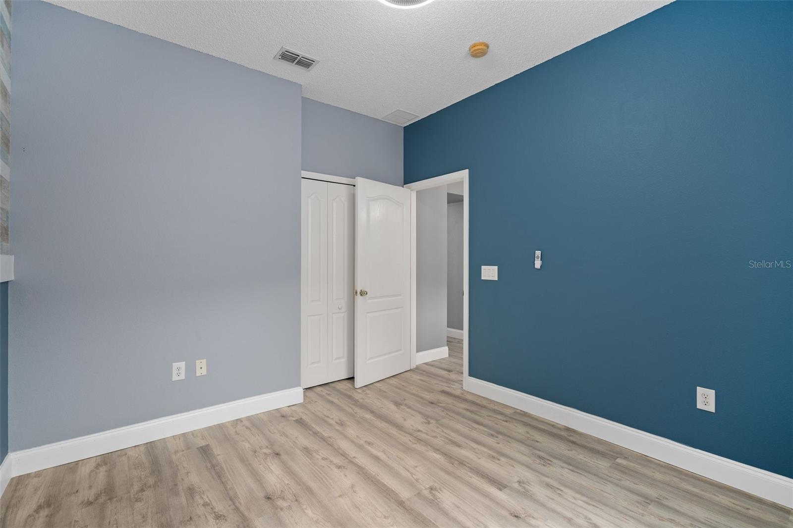 Image 24 of 37 For 9985 Shadow Creek Dr Drive