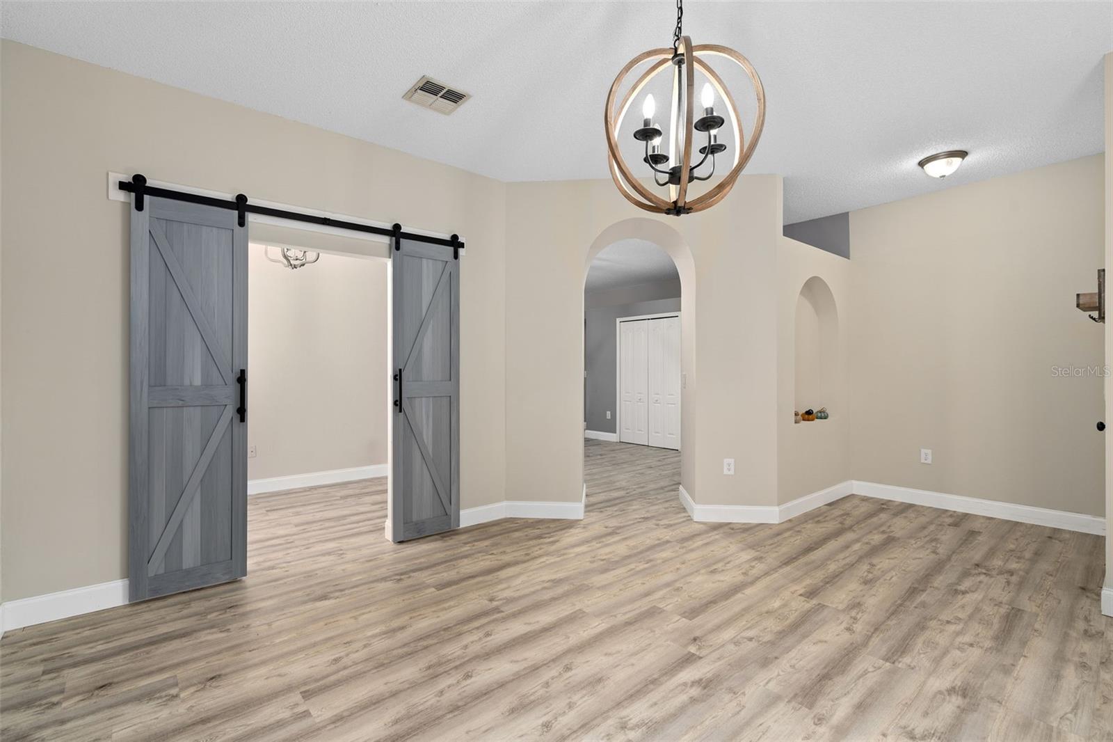 Image 4 of 37 For 9985 Shadow Creek Dr Drive