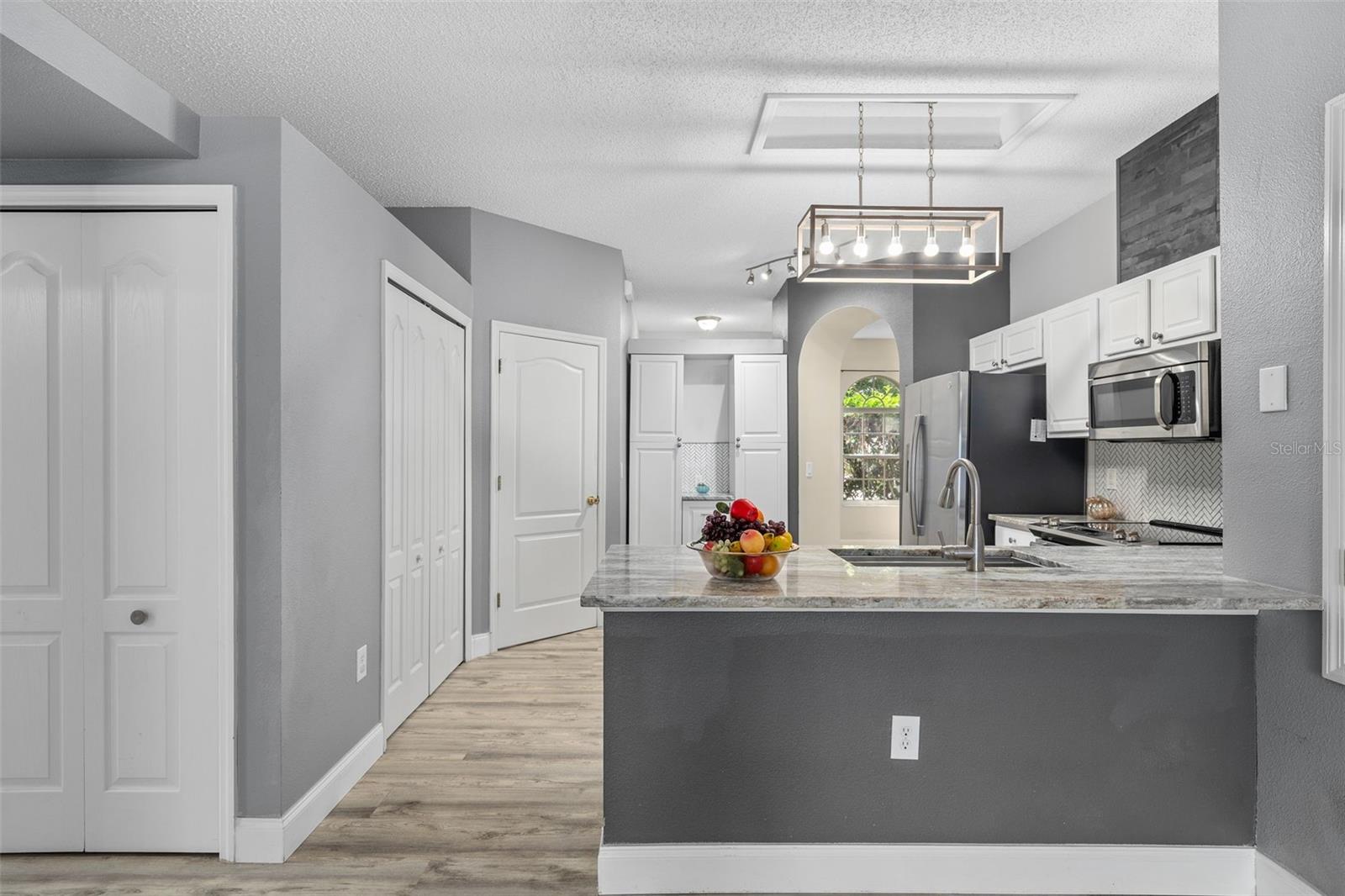 Image 6 of 37 For 9985 Shadow Creek Dr Drive