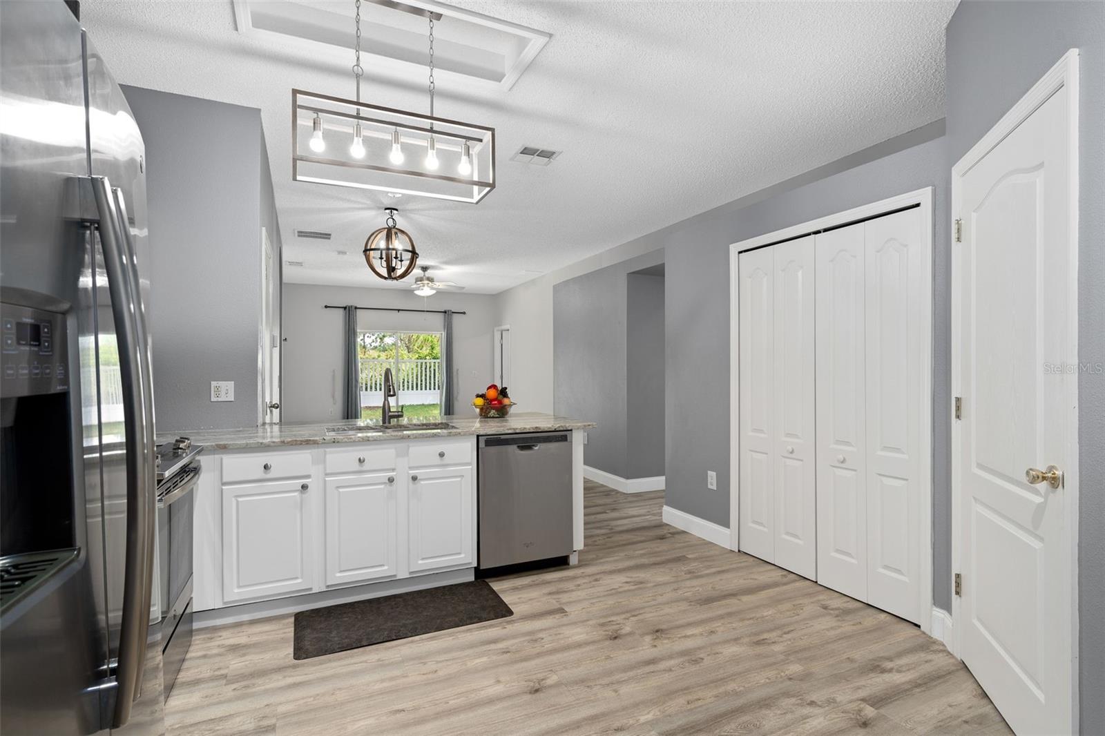 Image 8 of 37 For 9985 Shadow Creek Dr Drive