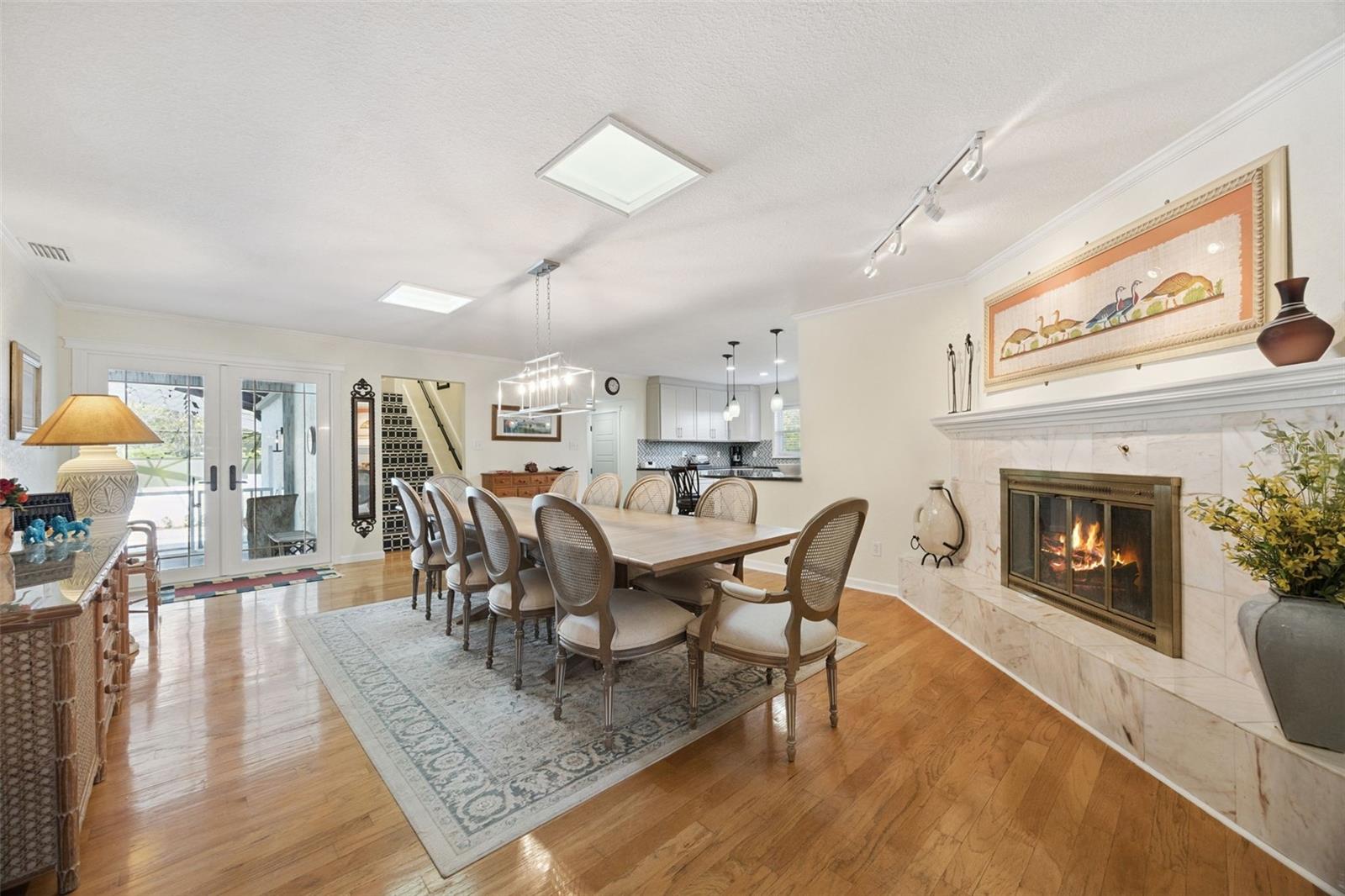 Image 11 of 44 For 101 Variety Tree Circle