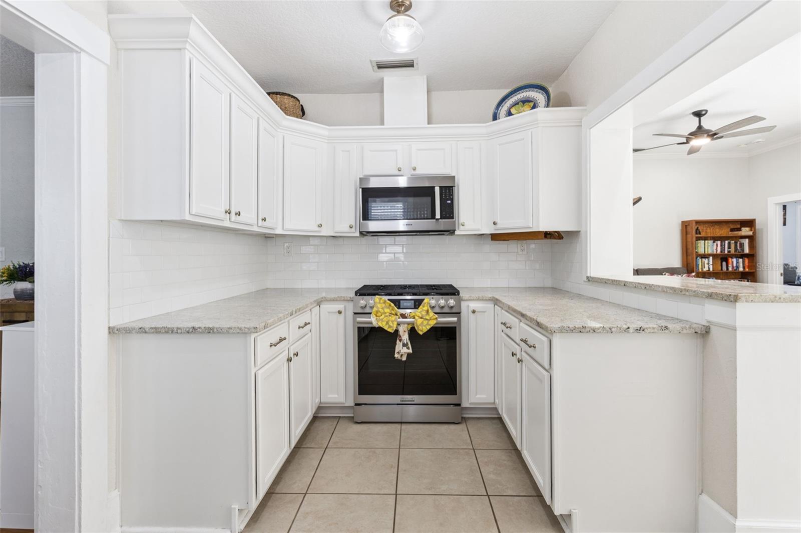 Image 12 of 48 For 1020 Delaney Avenue