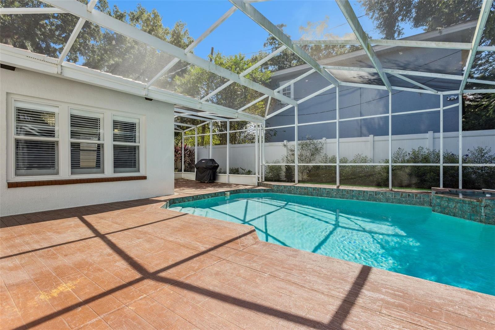 Image 32 of 48 For 1020 Delaney Avenue