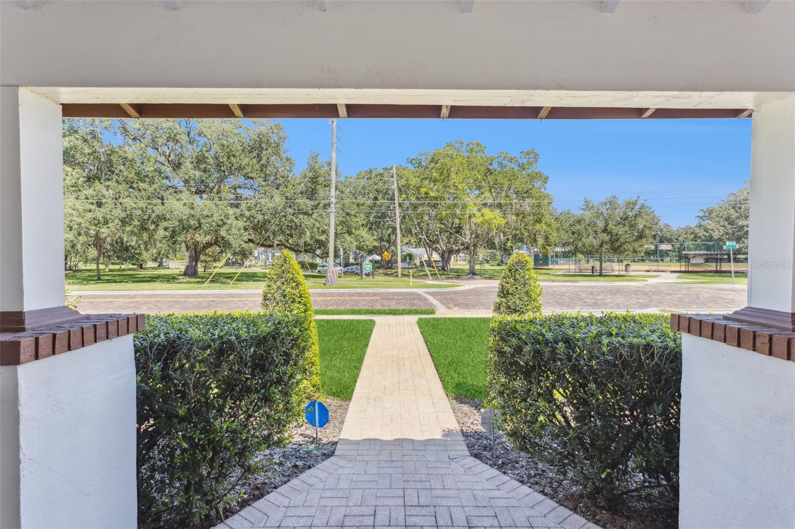 Image 37 of 48 For 1020 Delaney Avenue