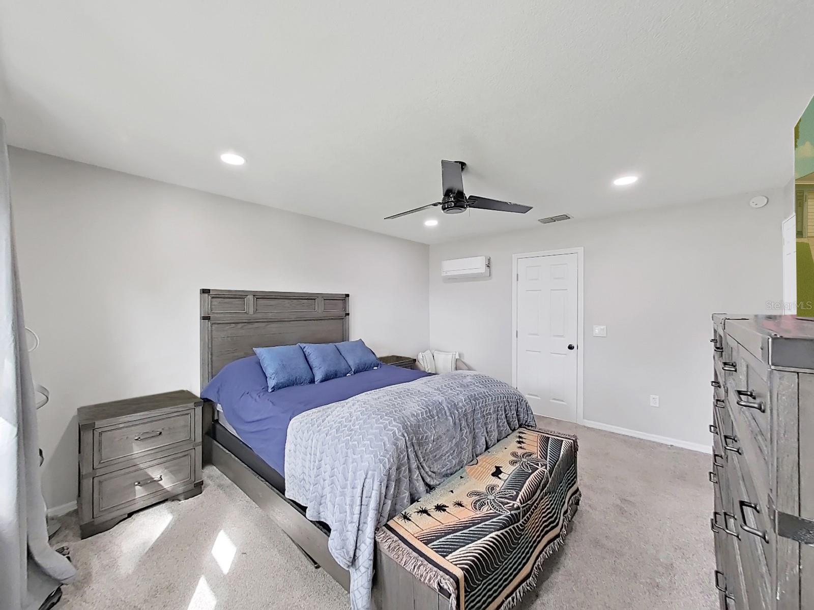 Image 12 of 39 For 8527 Jolly Roger Drive