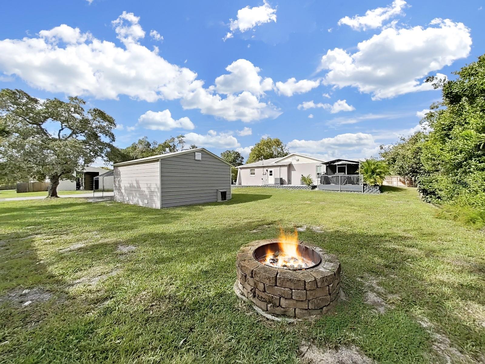 Image 28 of 39 For 8527 Jolly Roger Drive