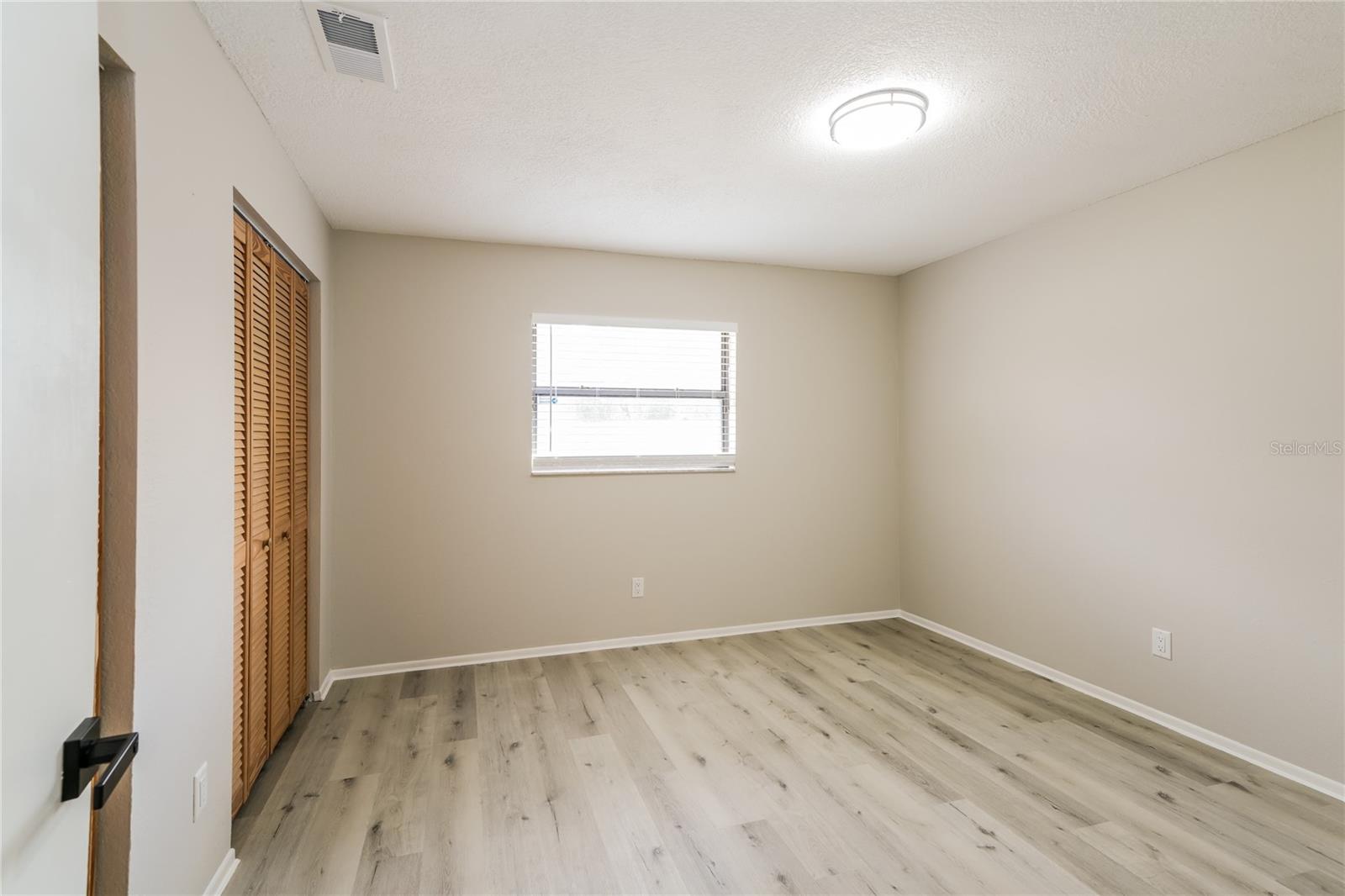 Image 11 of 16 For 9933 Lake Drive