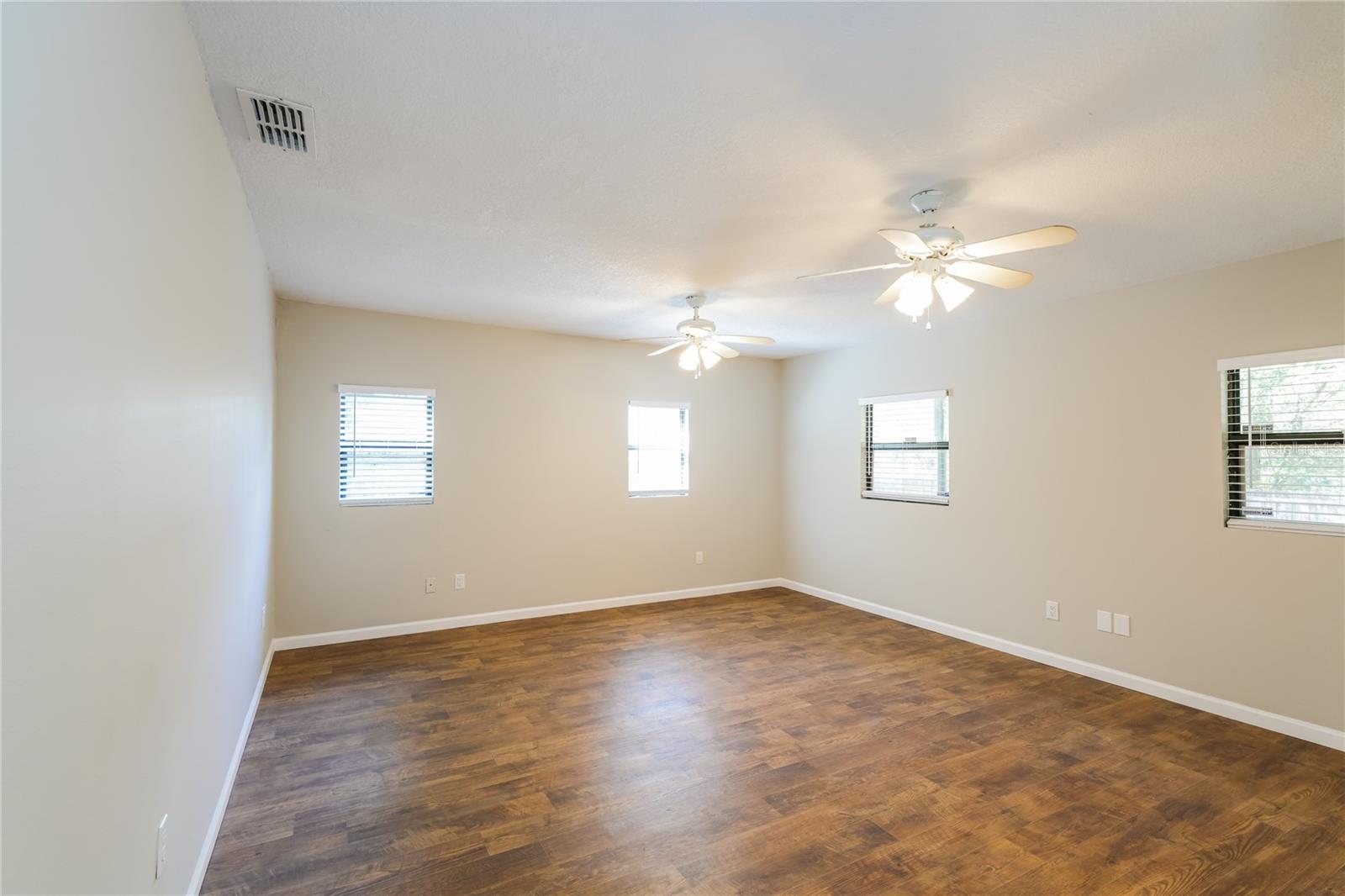Image 7 of 16 For 9933 Lake Drive