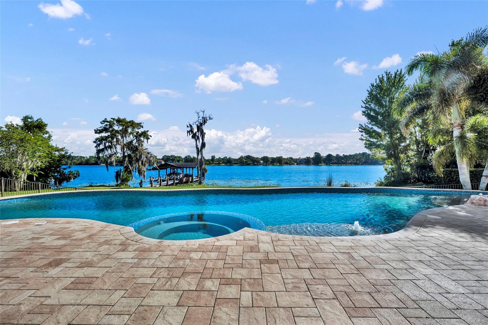 Image 34 of 49 For 656 Long Lake Drive