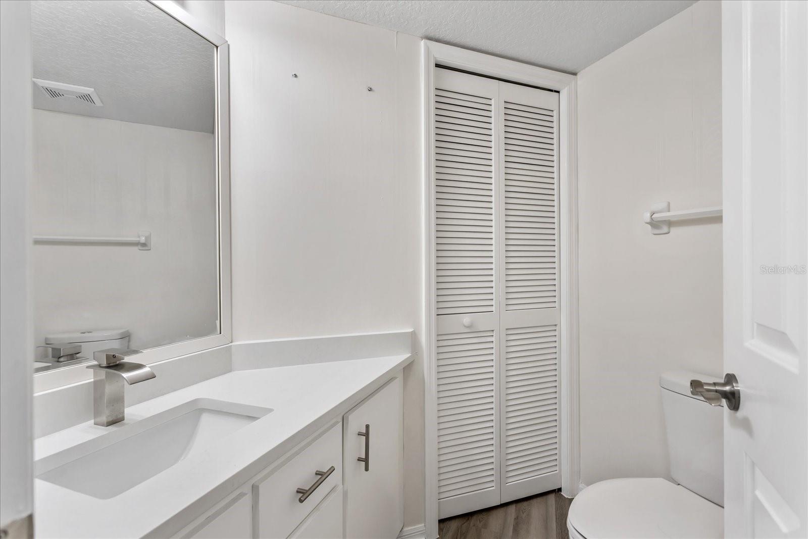 Image 11 of 48 For 100 Durham Place