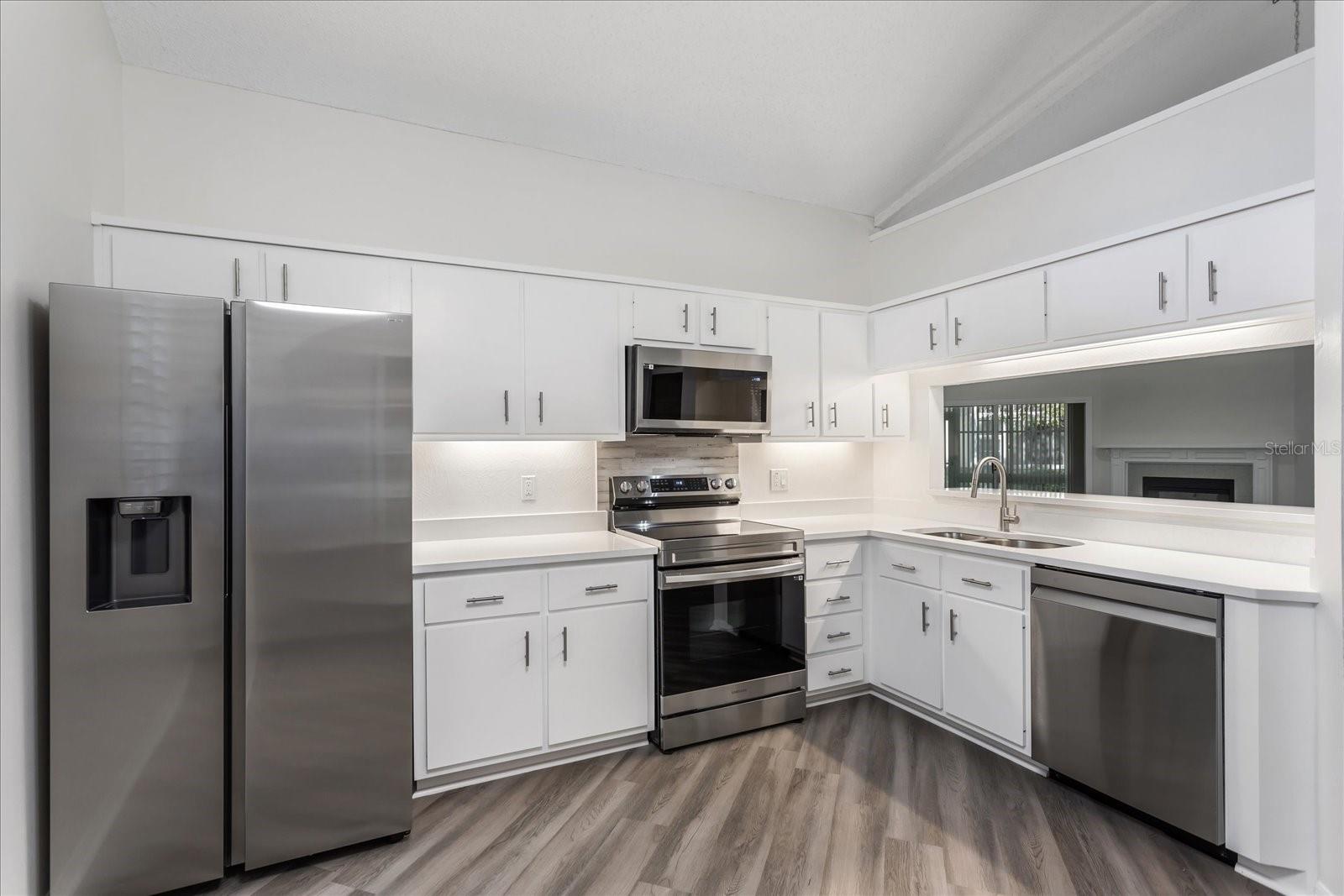 Image 13 of 48 For 100 Durham Place