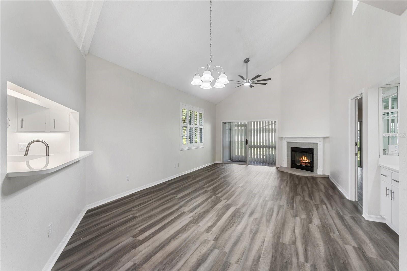 Image 17 of 48 For 100 Durham Place