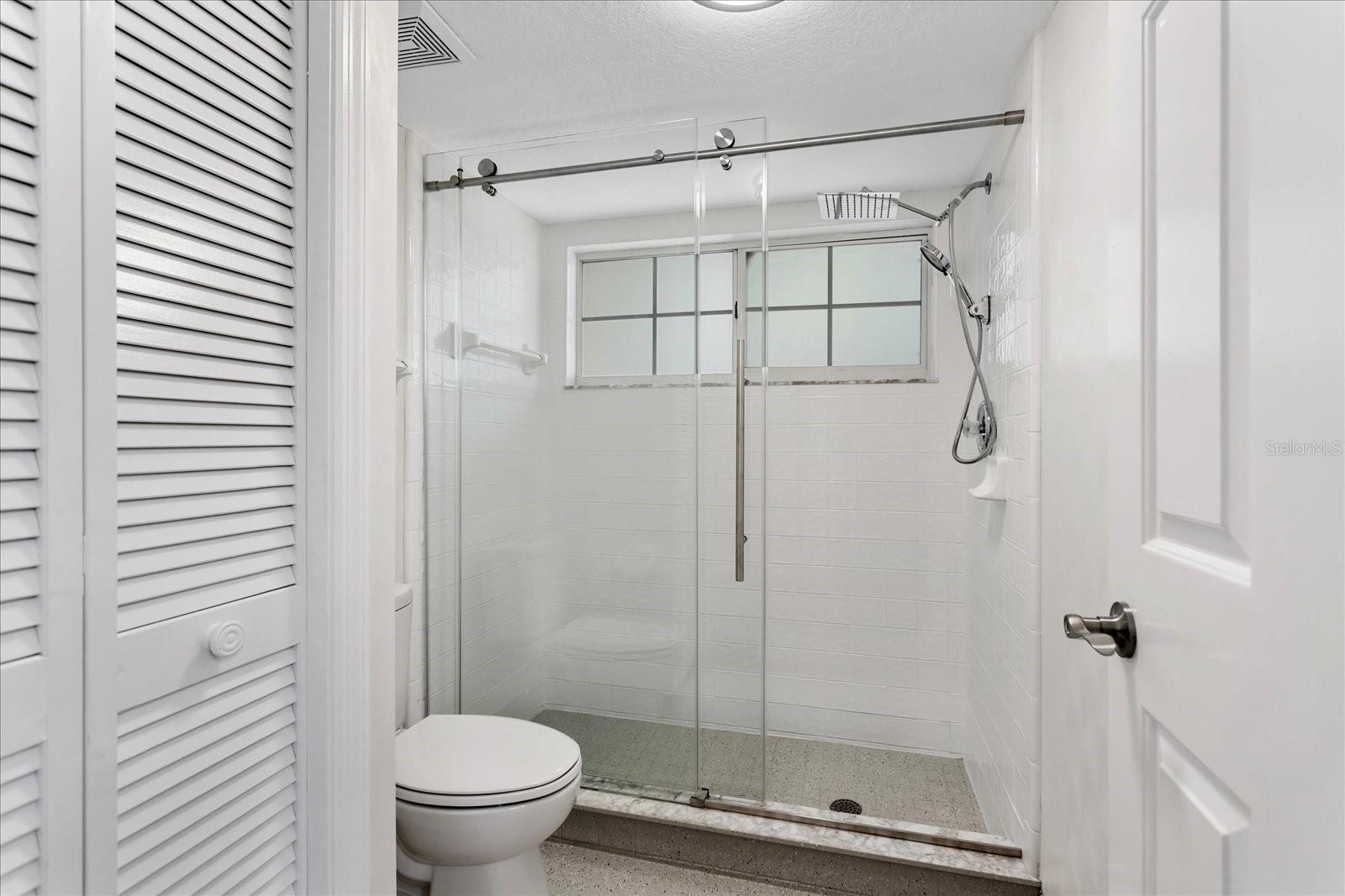 Image 25 of 48 For 100 Durham Place