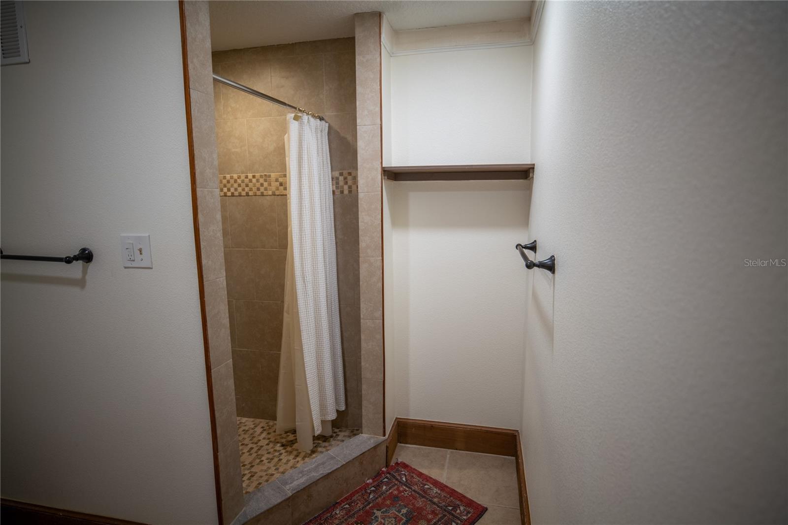 Image 20 of 30 For 955 Gamewell Avenue