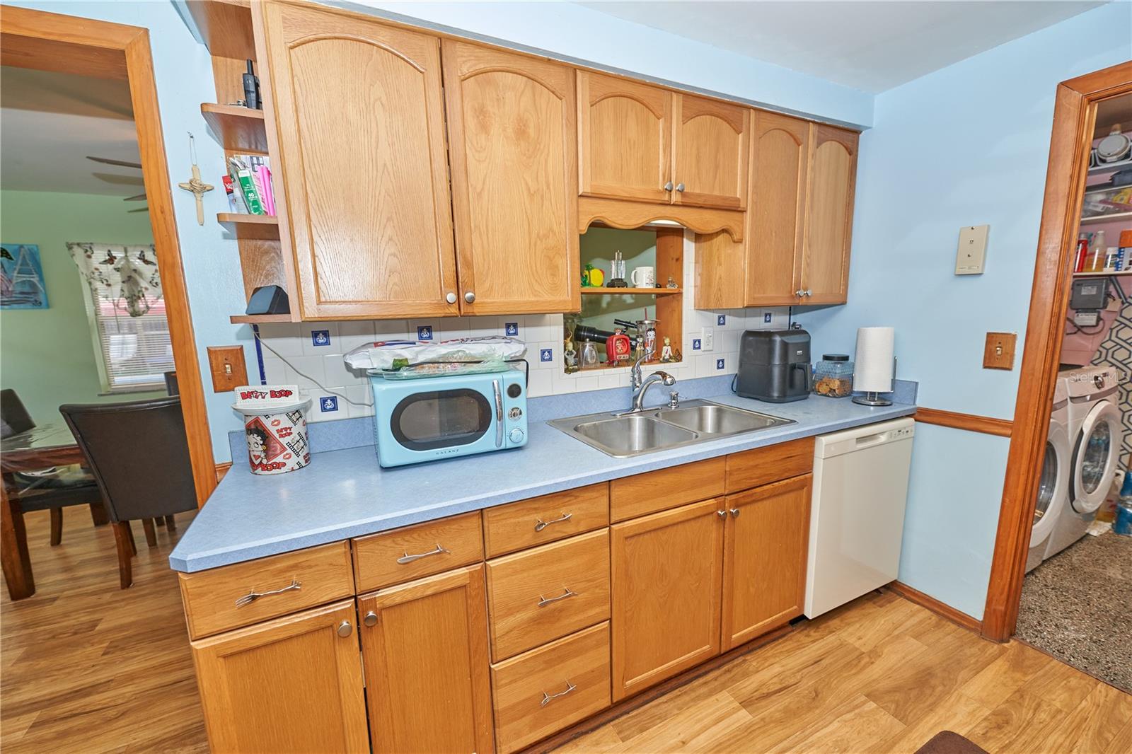 Image 31 of 65 For 741 Longdale Avenue
