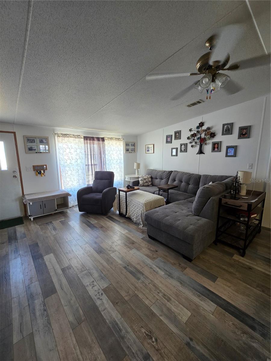 Image 16 of 49 For 3896 Picciola Road 242