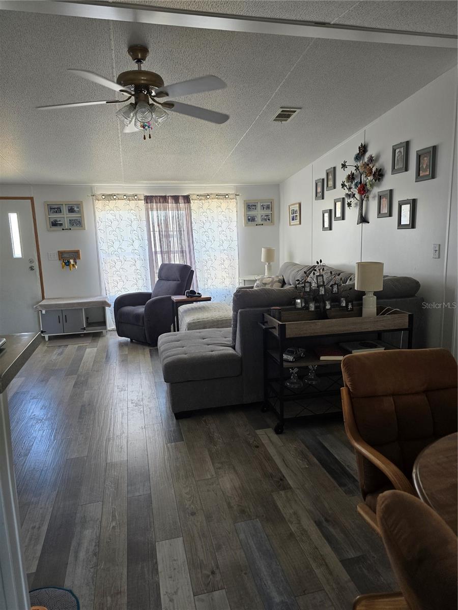 Image 21 of 49 For 3896 Picciola Road 242