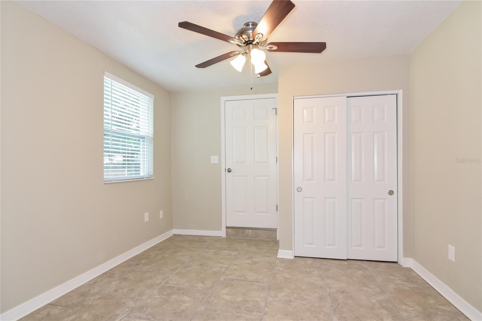 Image 7 of 16 For 3409 Paxton Avenue