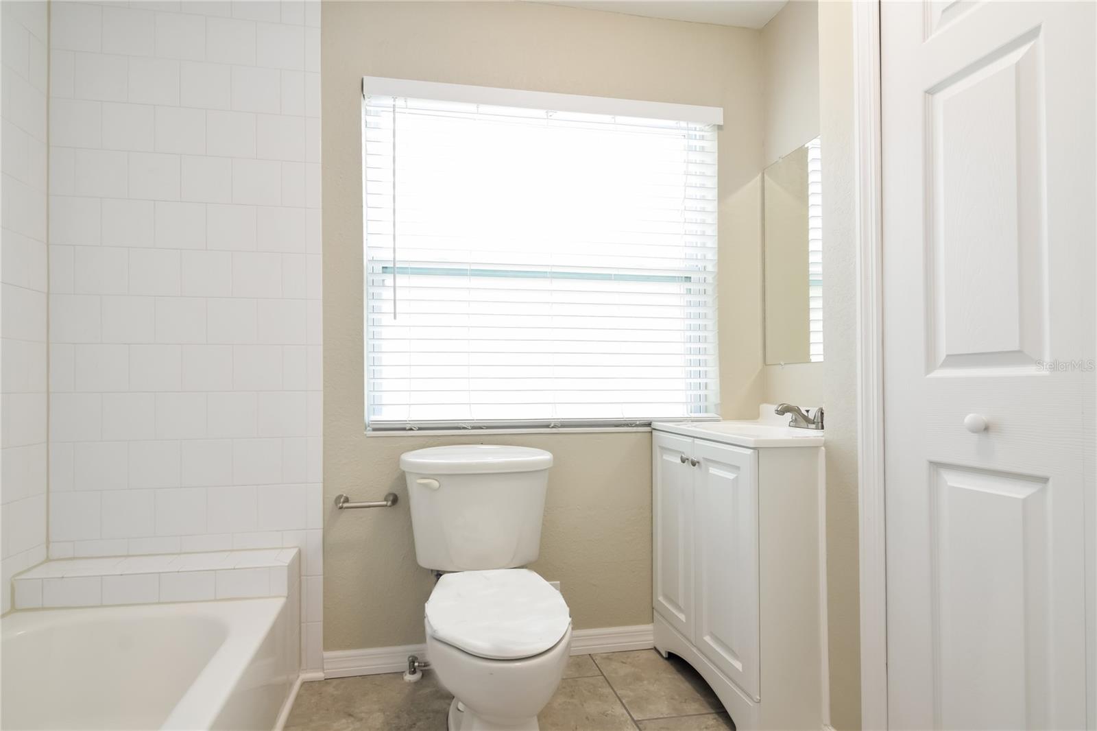 Image 9 of 16 For 3409 Paxton Avenue