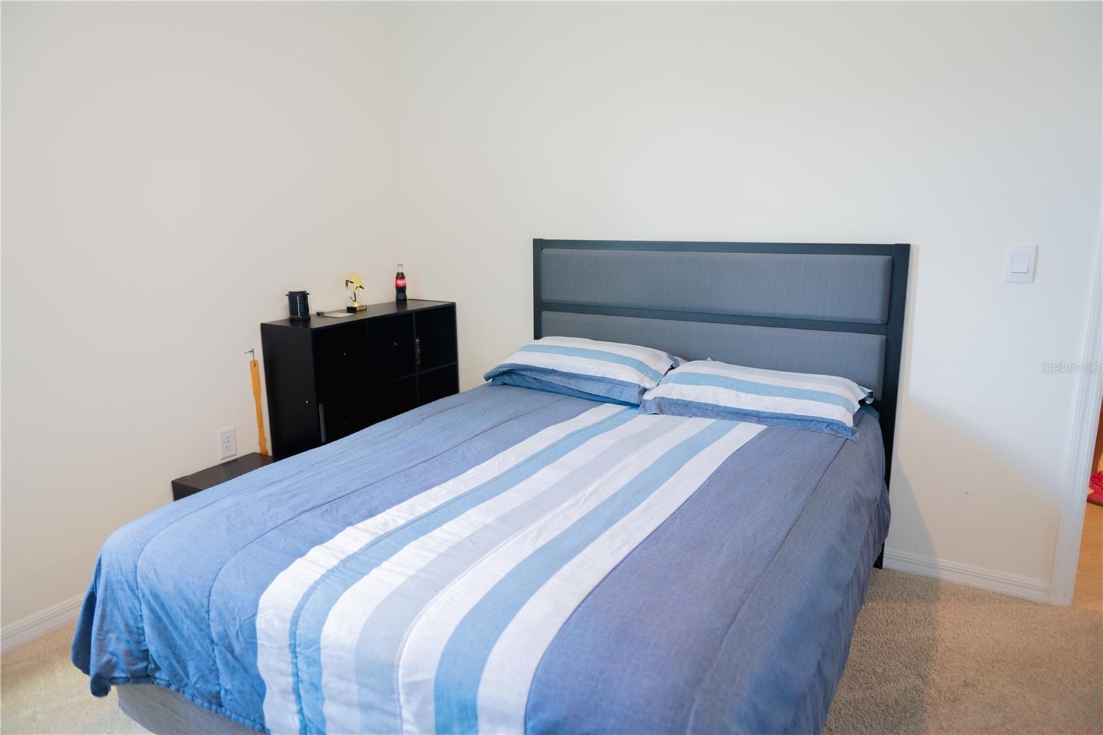 Image 12 of 47 For 1095 Griffon Avenue