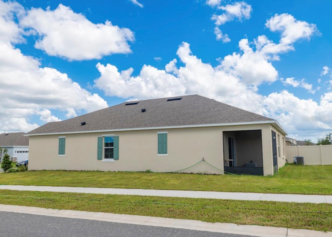 Image 2 of 47 For 1095 Griffon Avenue