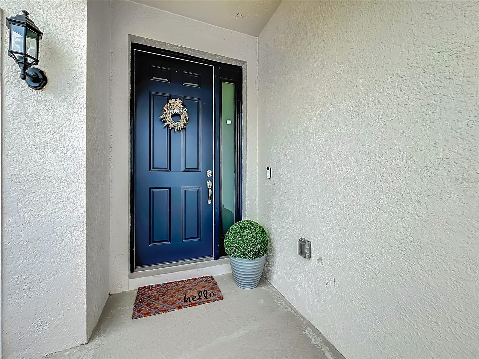 Image 3 of 44 For 19122 Planetree St
