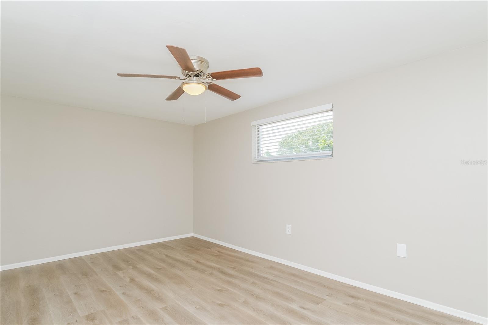 Image 10 of 16 For 5127 Reseda Drive