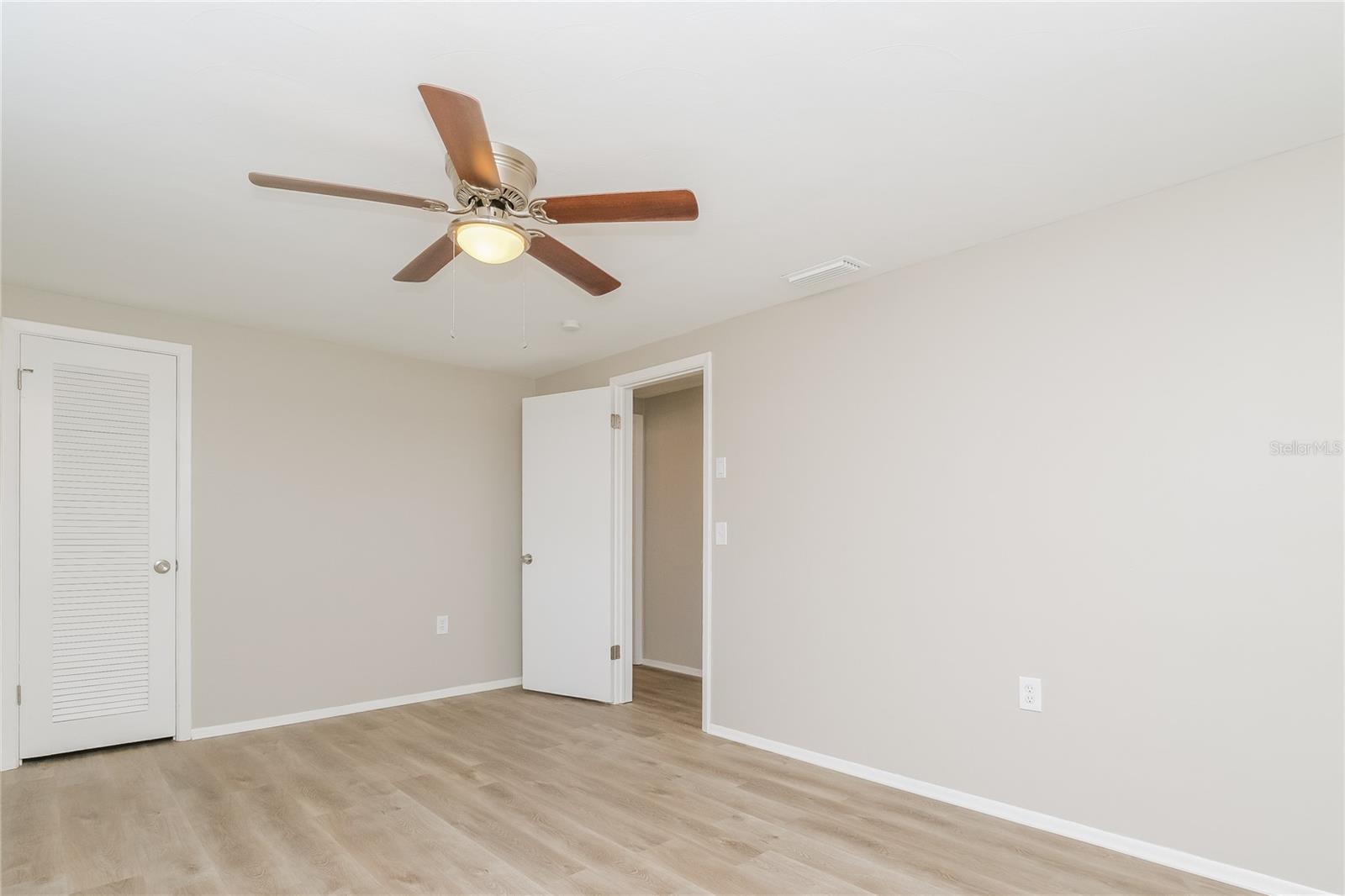 Image 11 of 16 For 5127 Reseda Drive