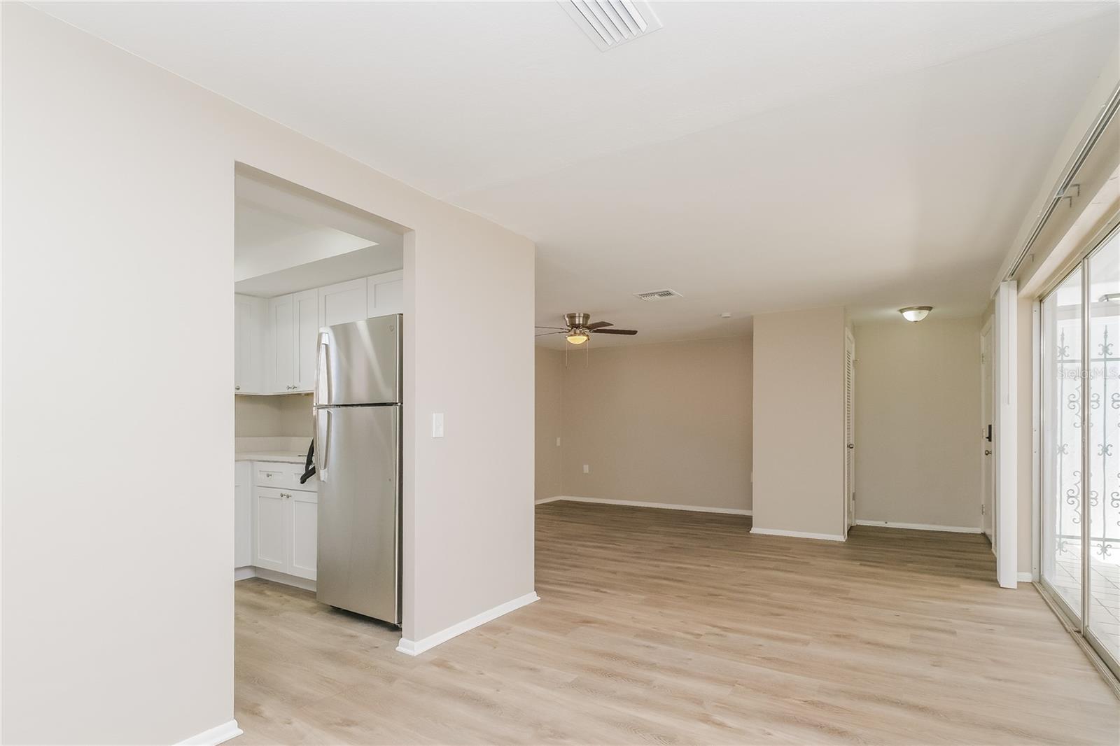 Image 4 of 16 For 5127 Reseda Drive