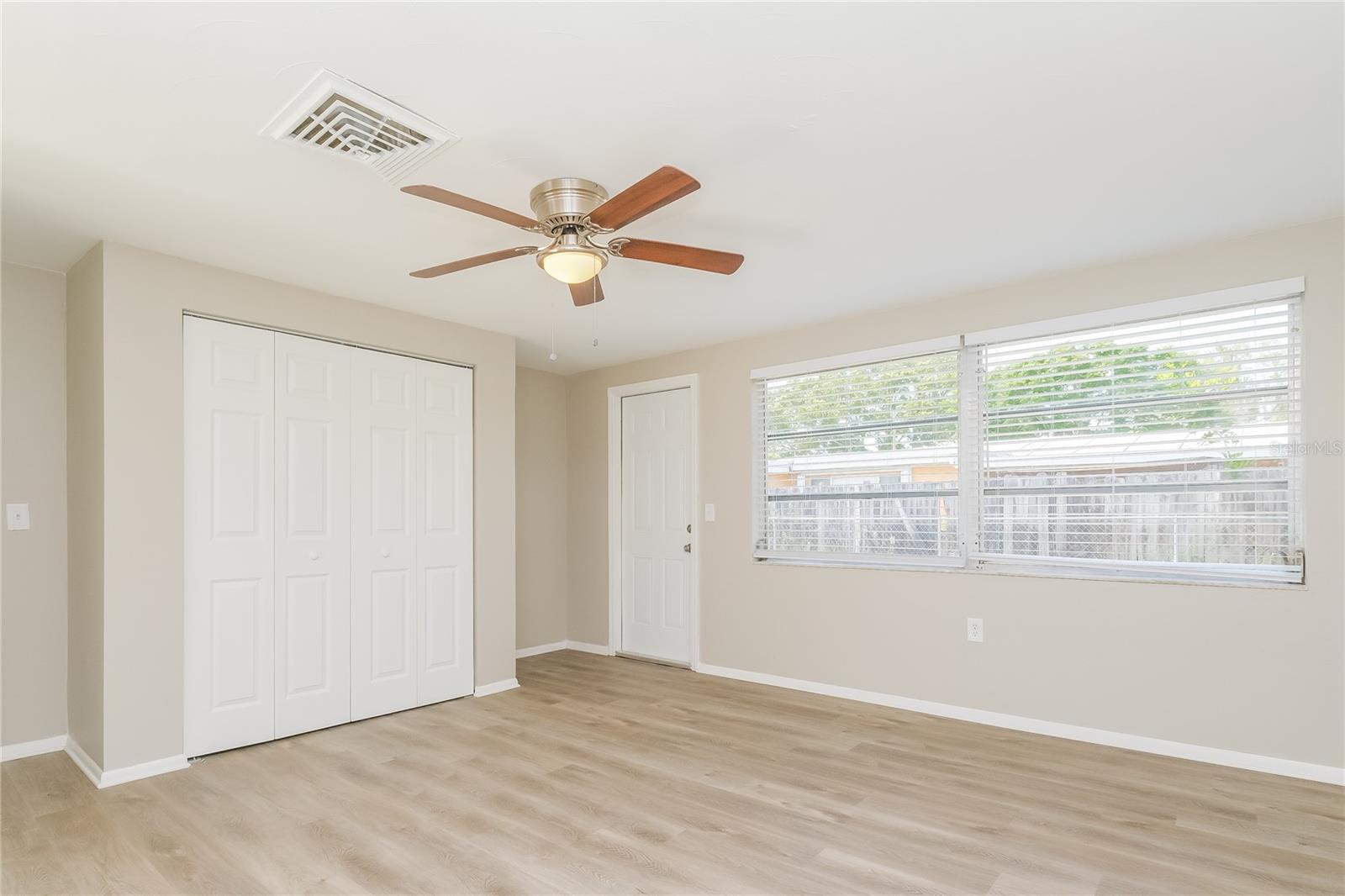 Image 7 of 16 For 5127 Reseda Drive