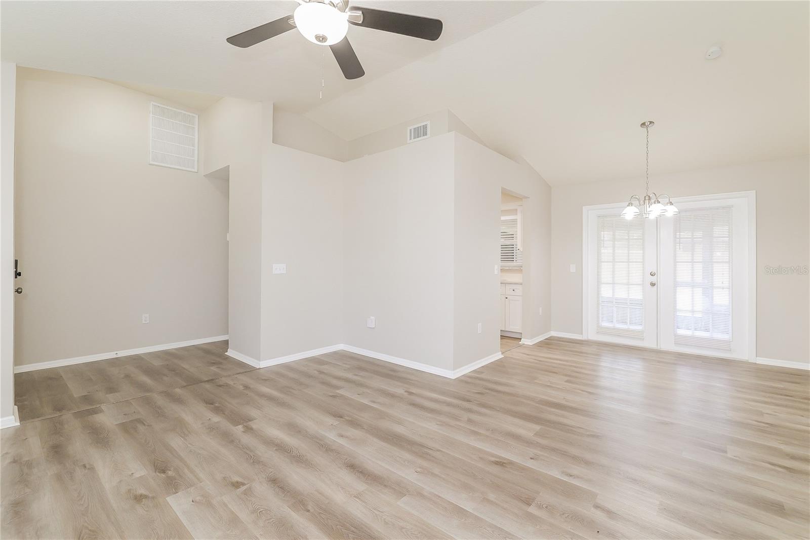 Image 2 of 16 For 171 Bergen Circle