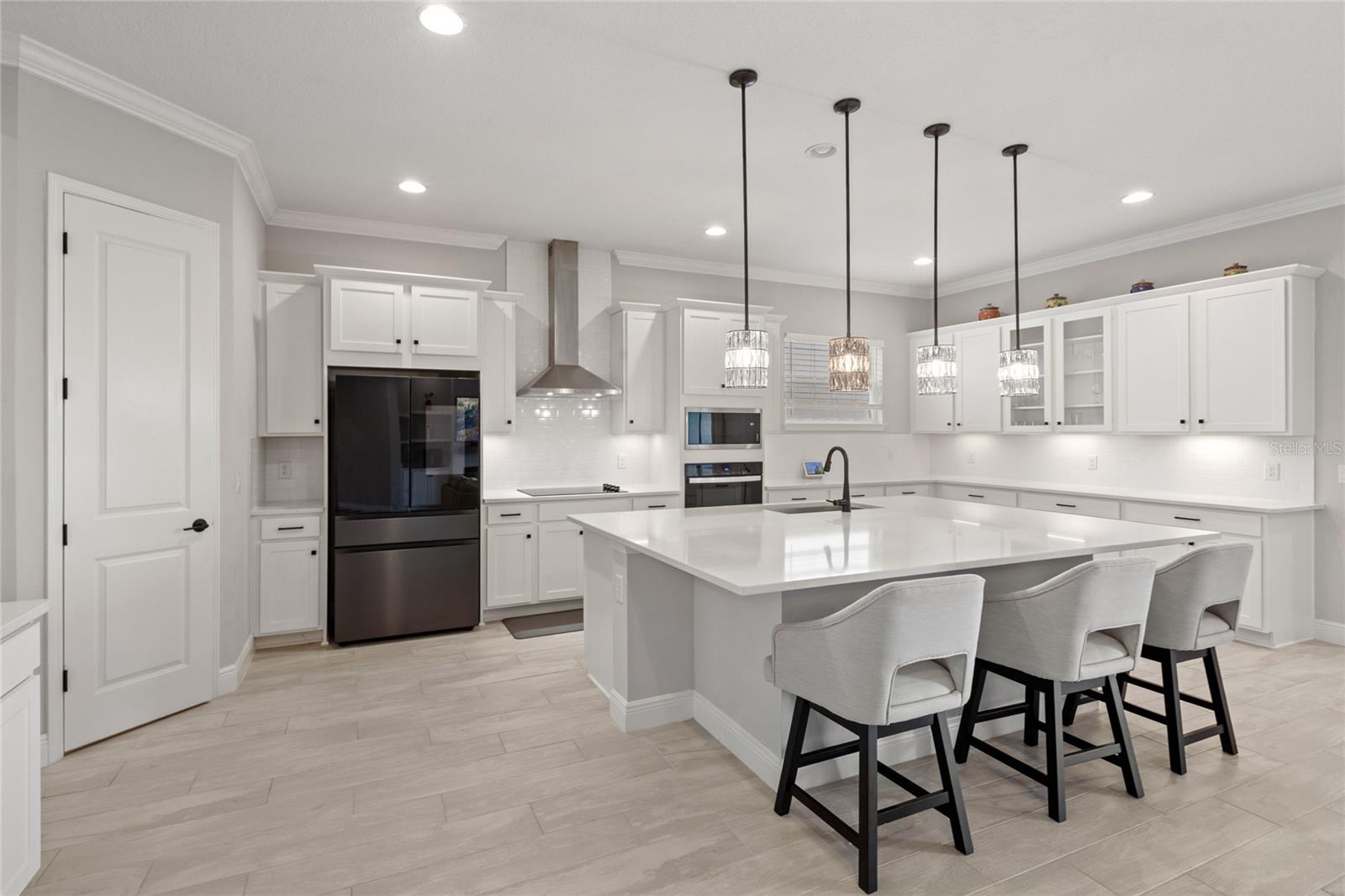 Image 18 of 85 For 18339 Mowry Court
