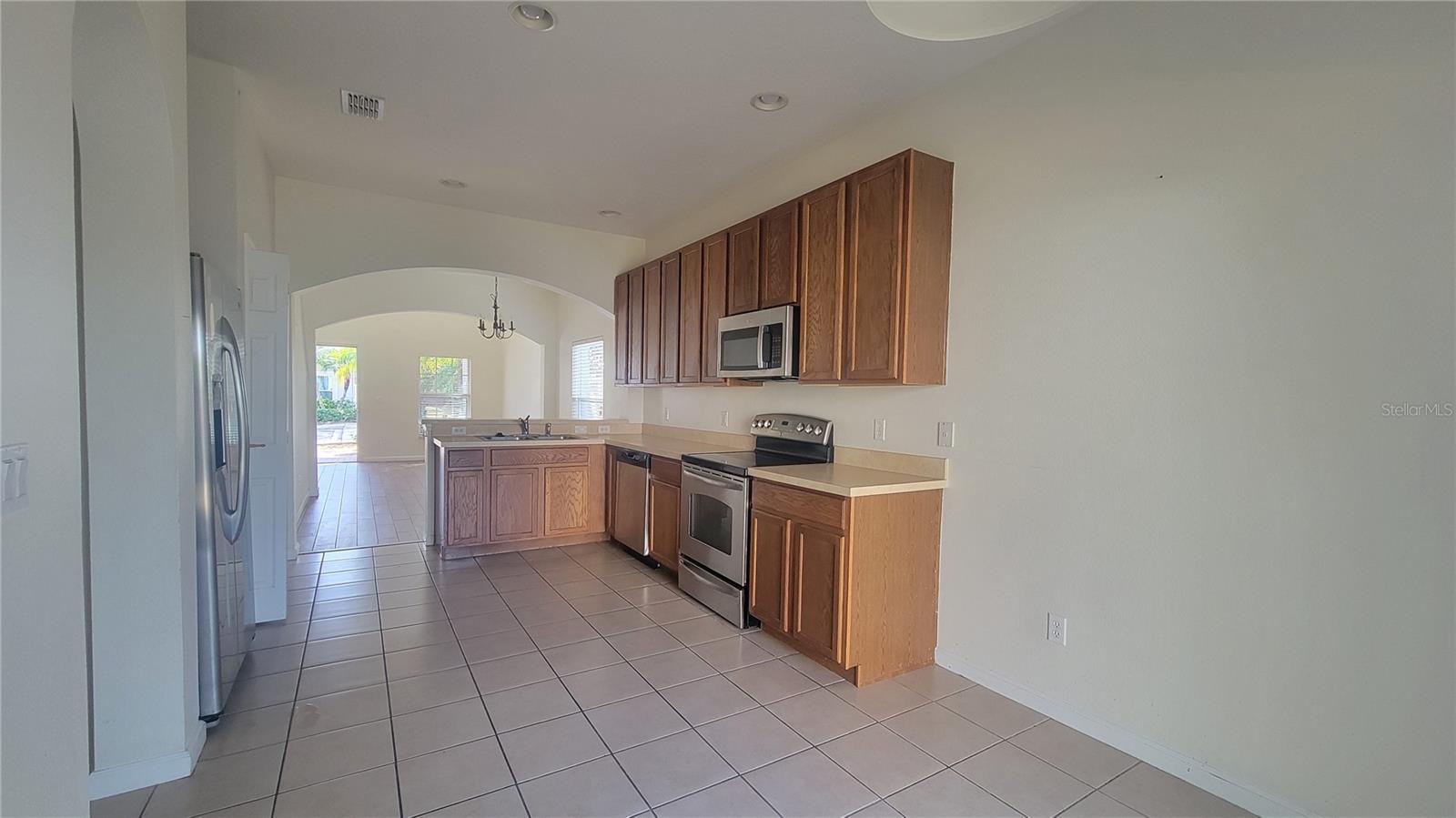 Image 4 of 15 For 4000 Garden Oak Court