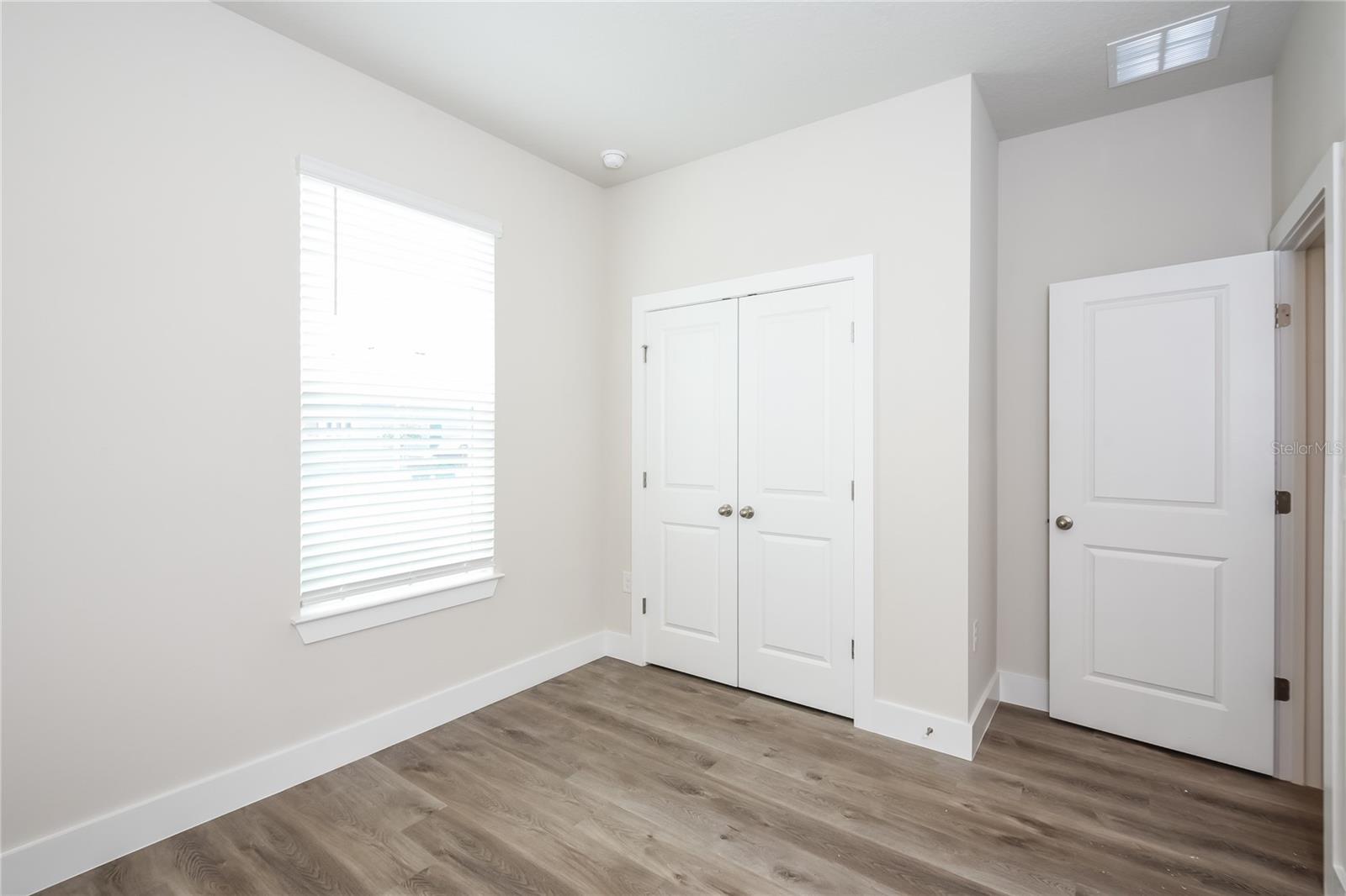 Image 11 of 16 For 305 Whiteheart Drive
