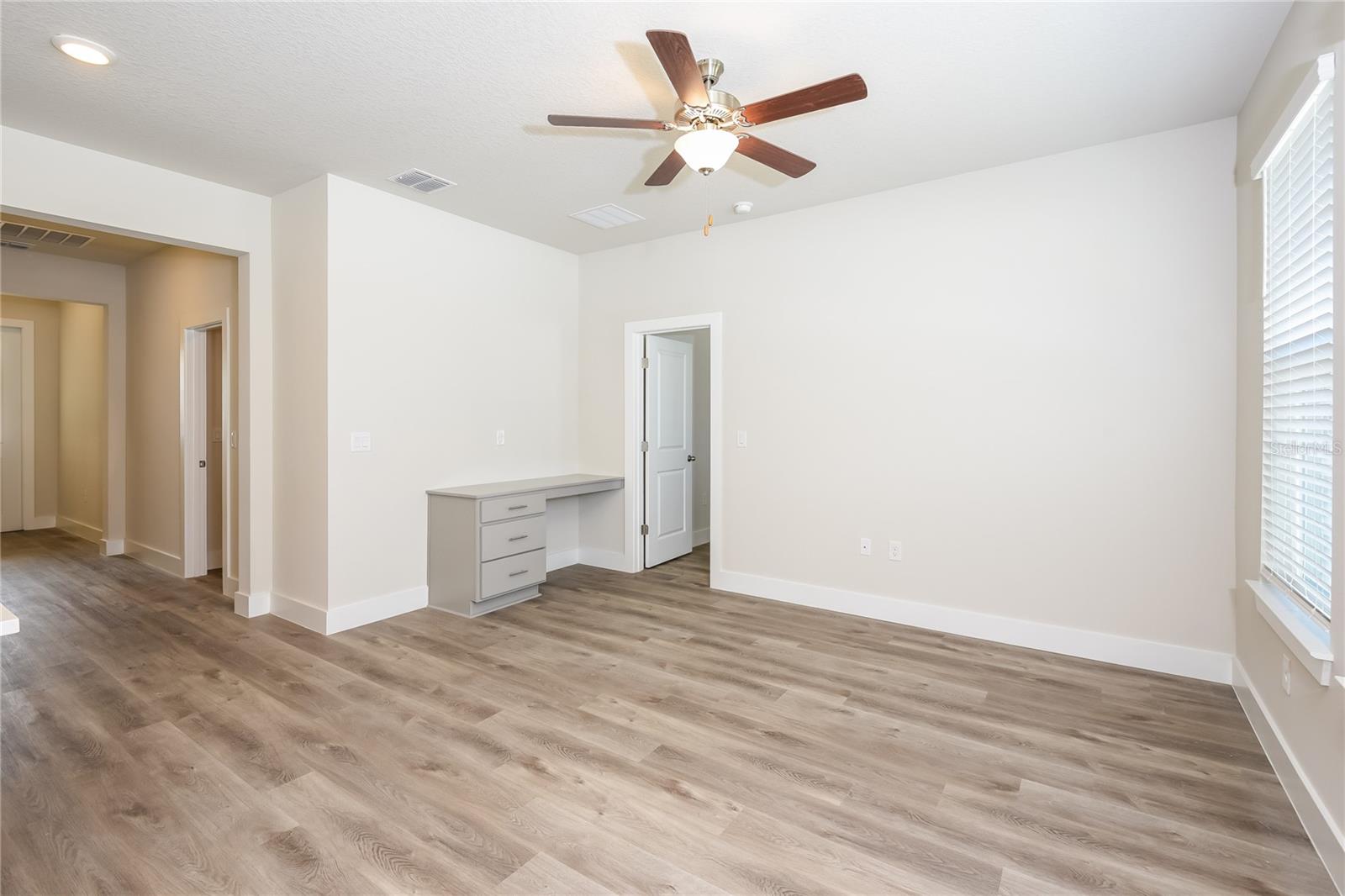 Image 3 of 16 For 305 Whiteheart Drive