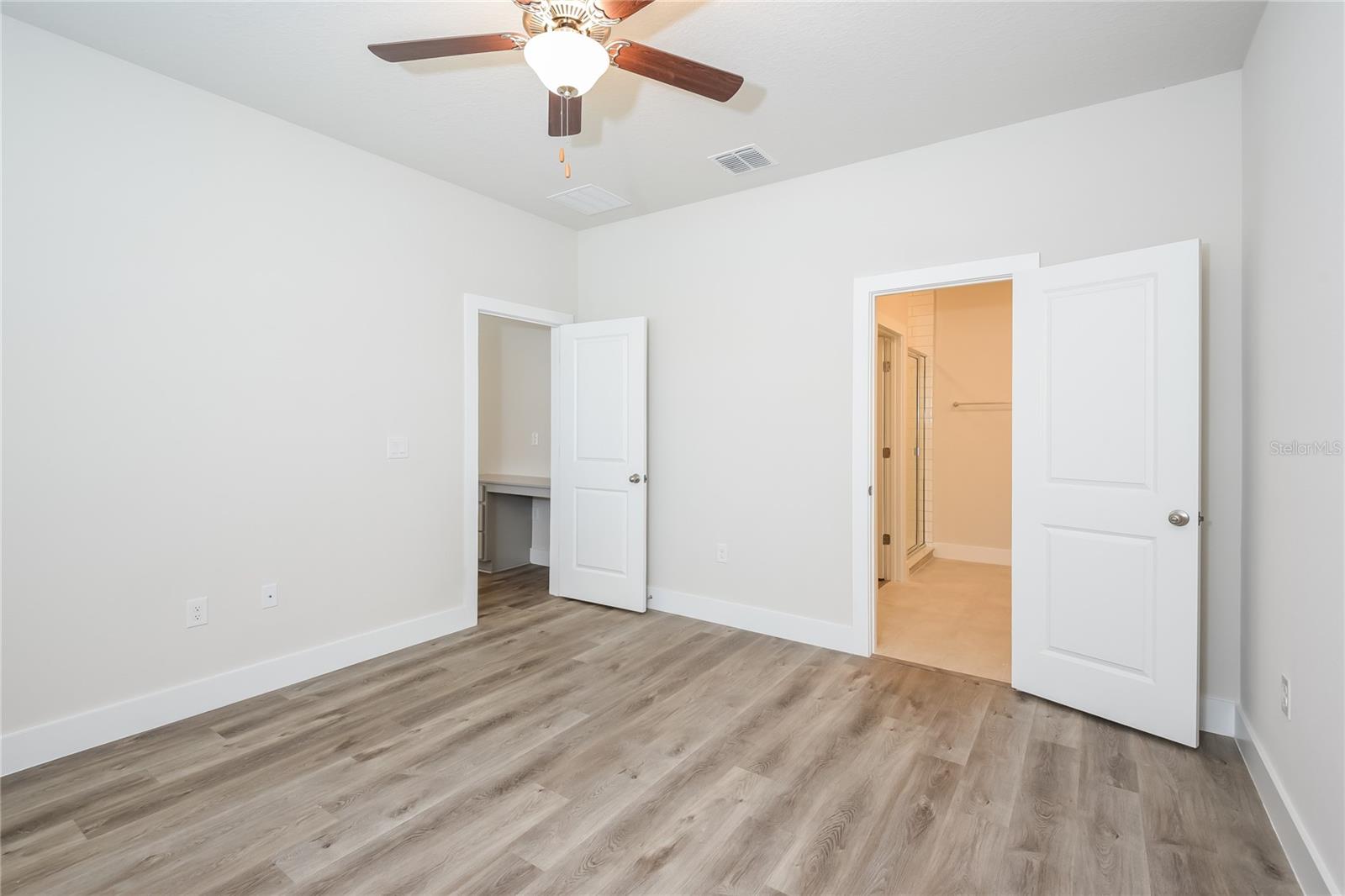 Image 7 of 16 For 305 Whiteheart Drive