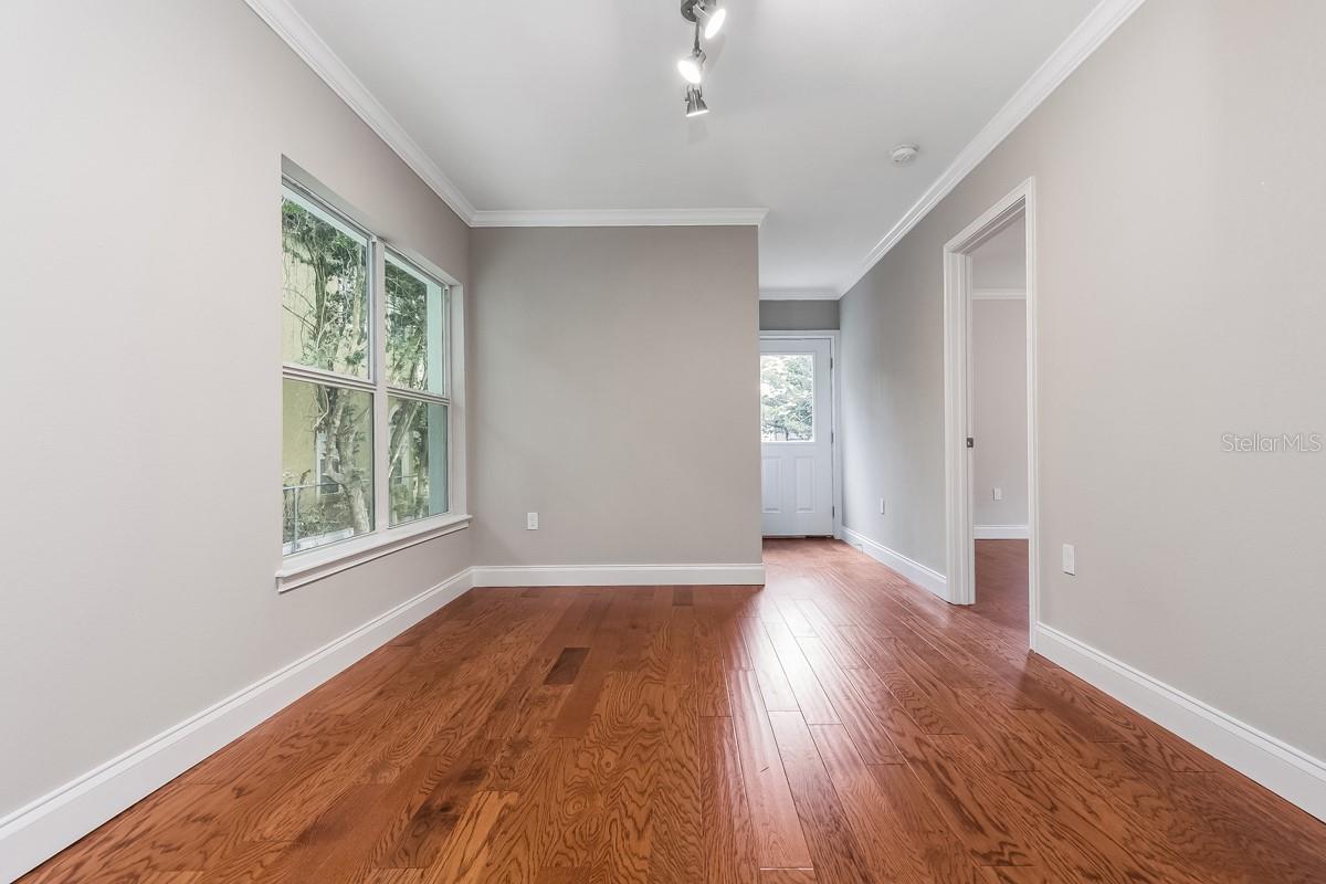 Image 19 of 54 For 1505 Catherine Street