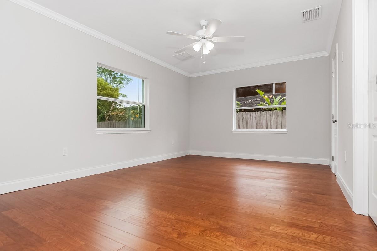 Image 21 of 54 For 1505 Catherine Street