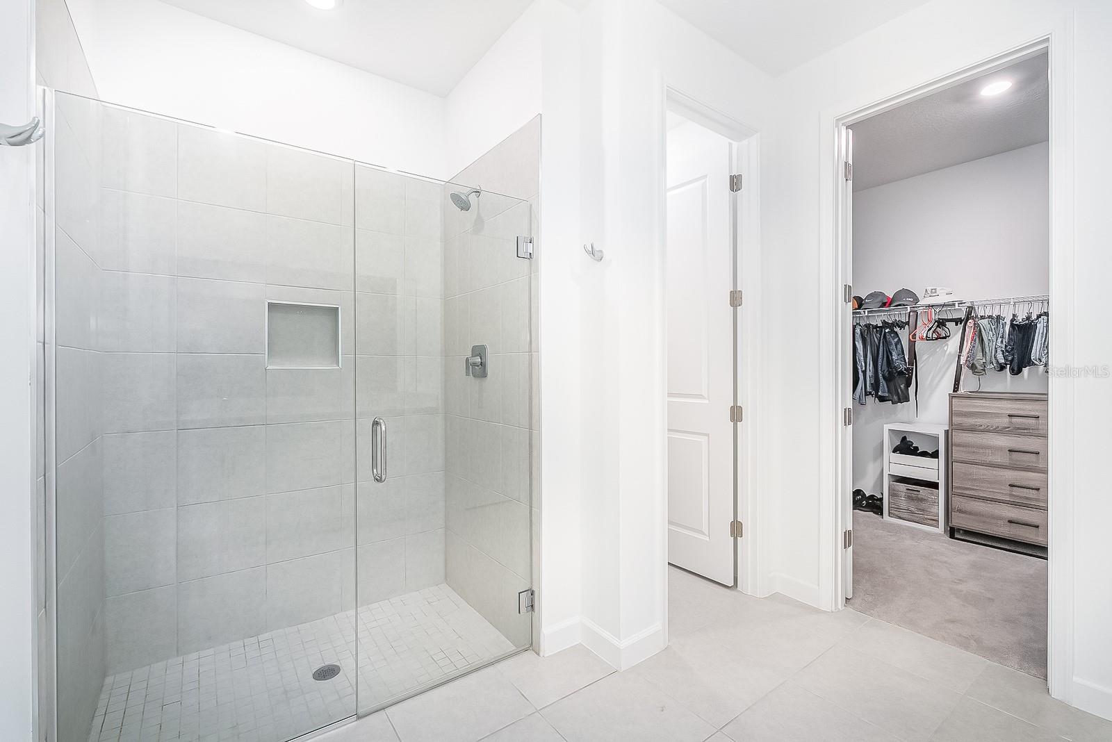 Image 13 of 21 For 684 Veridian Circle Nw