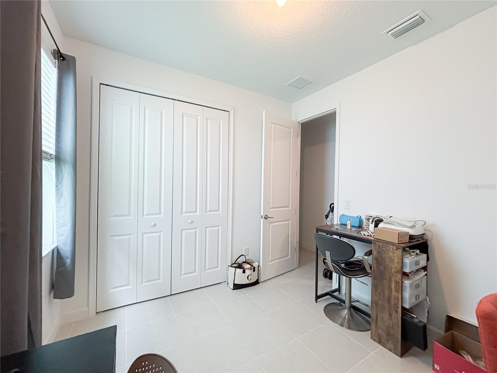 Image 17 of 21 For 684 Veridian Circle Nw