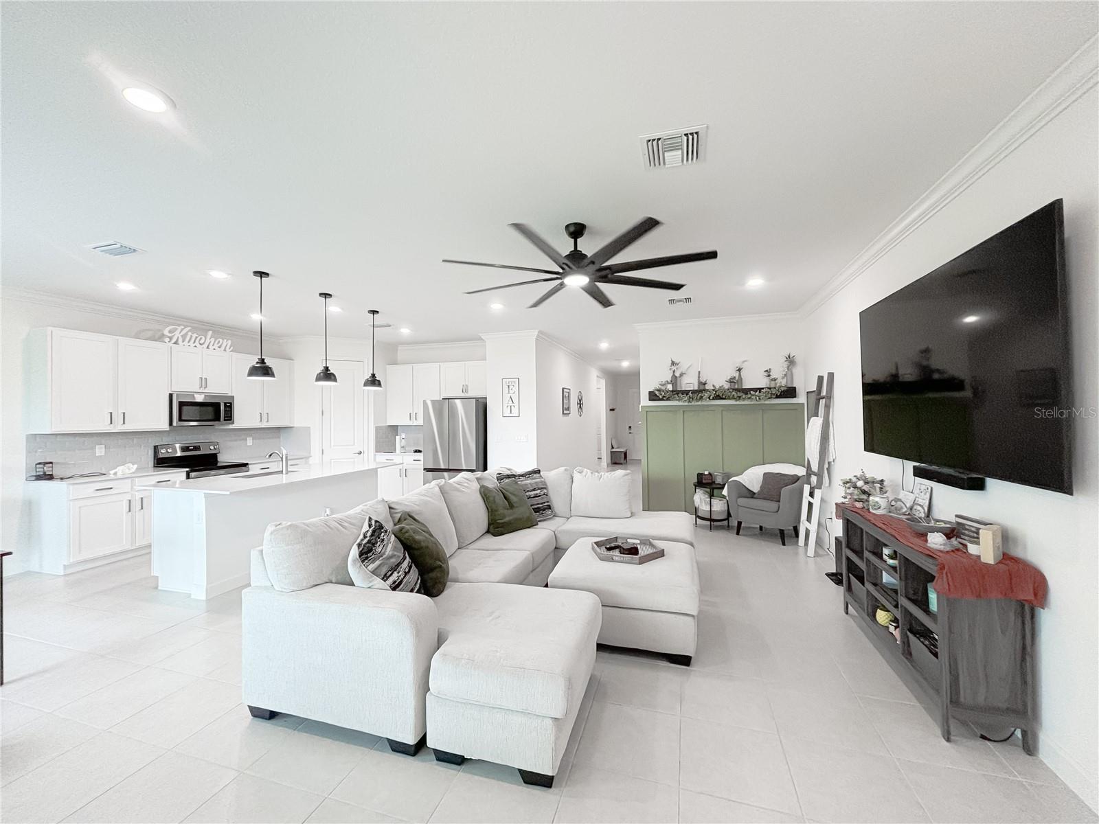 Image 8 of 21 For 684 Veridian Circle Nw