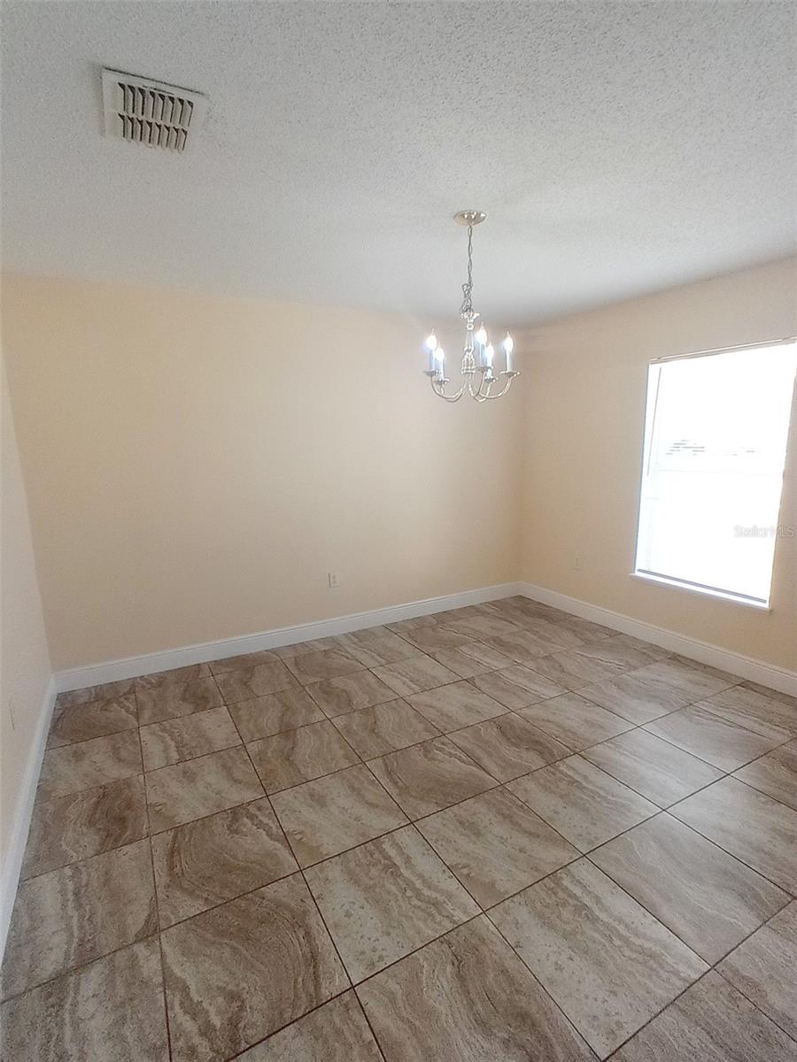 Image 6 of 16 For 10262 Laxton Street